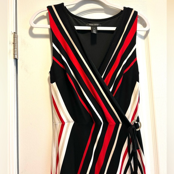 ❣️White House Black Market Black and Red Sleeveless Striped Wrap Maxi Dress - Picture 6 of 11